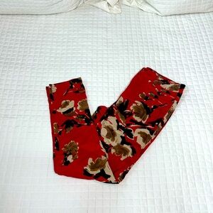 Chico’s Patinum Floral Jeggings Size 8